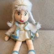 Мягкая вязаная игрушка кукла Маша