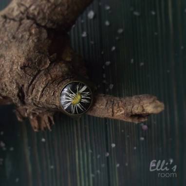 Кольцо с сухоцветами ручной работы