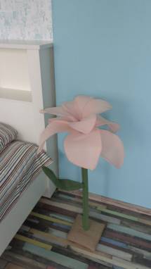 Декоративный интерьерный цветок ручной работы