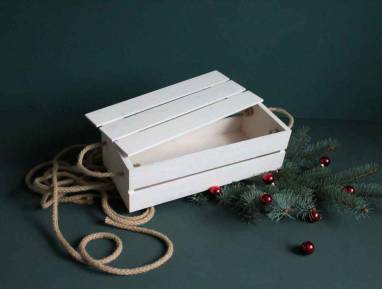 Деревянная коробка для подарка ручной работы