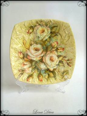 Тарелка декоративная "Чайные розы" ручной работы