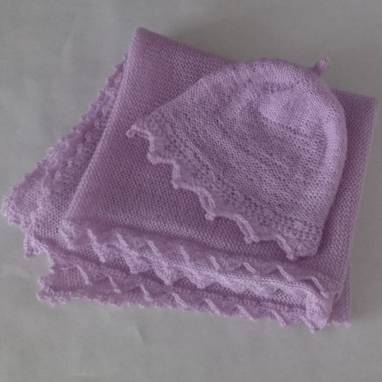 Комплект шапочка и плед-одеялко для малыша " Розовый" ручной работы