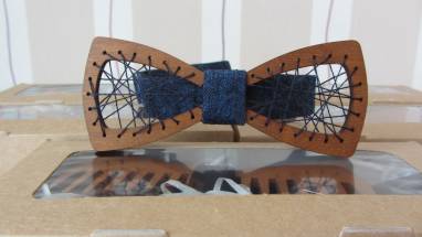 Деревянная галстук-бабочка ручной работы