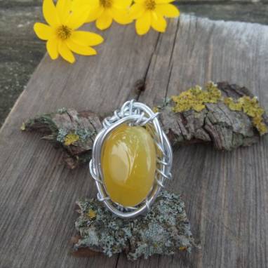 Объемное кольцо из натурального камня - желтый агат ручной работы