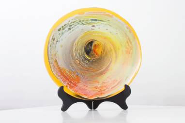 Интерьерная тарелка из стекла "Лава" фьюзинг ручной работы