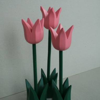 Розовые тюльпаны из дерева ручной работы ручной работы