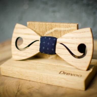 Деревянная галстук бабочка на заказ ручной работы