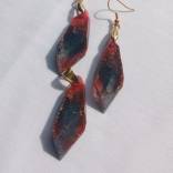 Серьги из смолы эпоксидной серо-красные брызги 