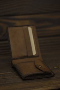 Коричневое карманное портмоне ручной работы