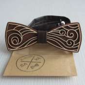 Деревянная галстук-бабочка