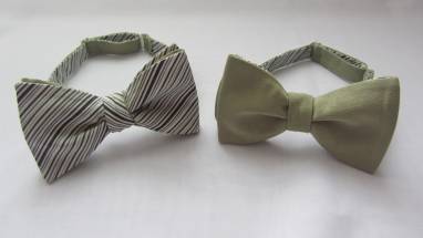 Двусторонний галстук-бабочка в полоску  ручной работы