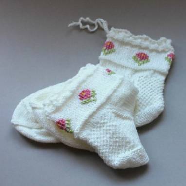 Подарок для девушки носочки ручной работы