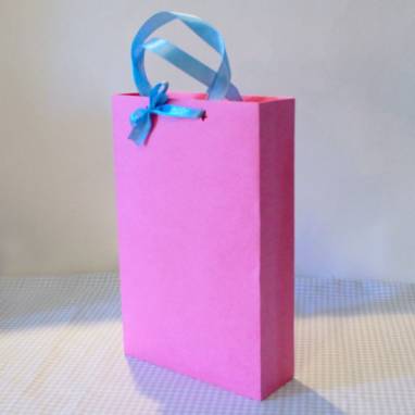 Подарочный пакет с бантиком розовый ручной работы