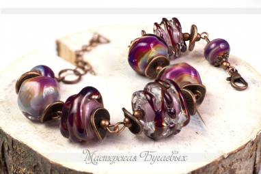 Браслет из стекла "Фиолетовые волны" lampwork(лампворк) ручной работы