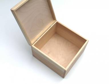 Деревянная коробка ручной работы