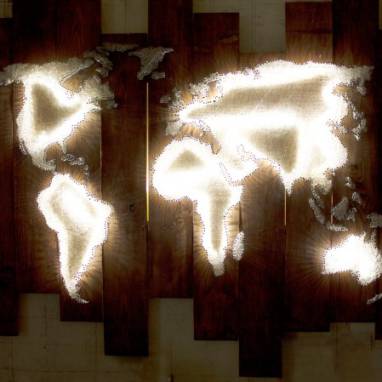 Карта мира с подсветкой ручной работы