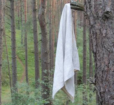 Льняное полотенце «Серебряные росы» ручной работы