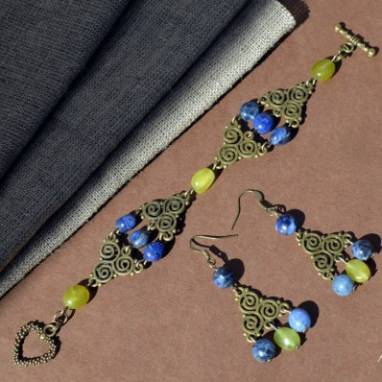 Комплект украшений: браслет и серьги из натуральных камней "Солнце в весеннем небе" ручной работы