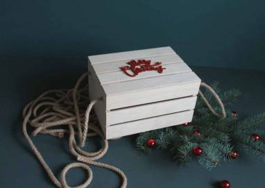 Деревянная большая коробка для подарка ручной работы