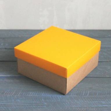 Подарочная коробка с желтой крышкой ручной работы